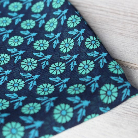 chiffon scarf with flower motifs