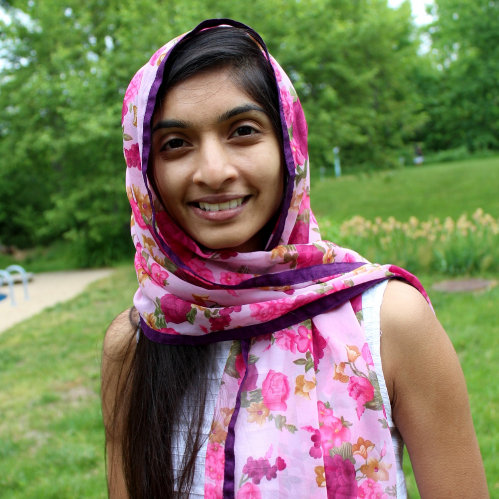 Mayil scarf can be used as a head wrap